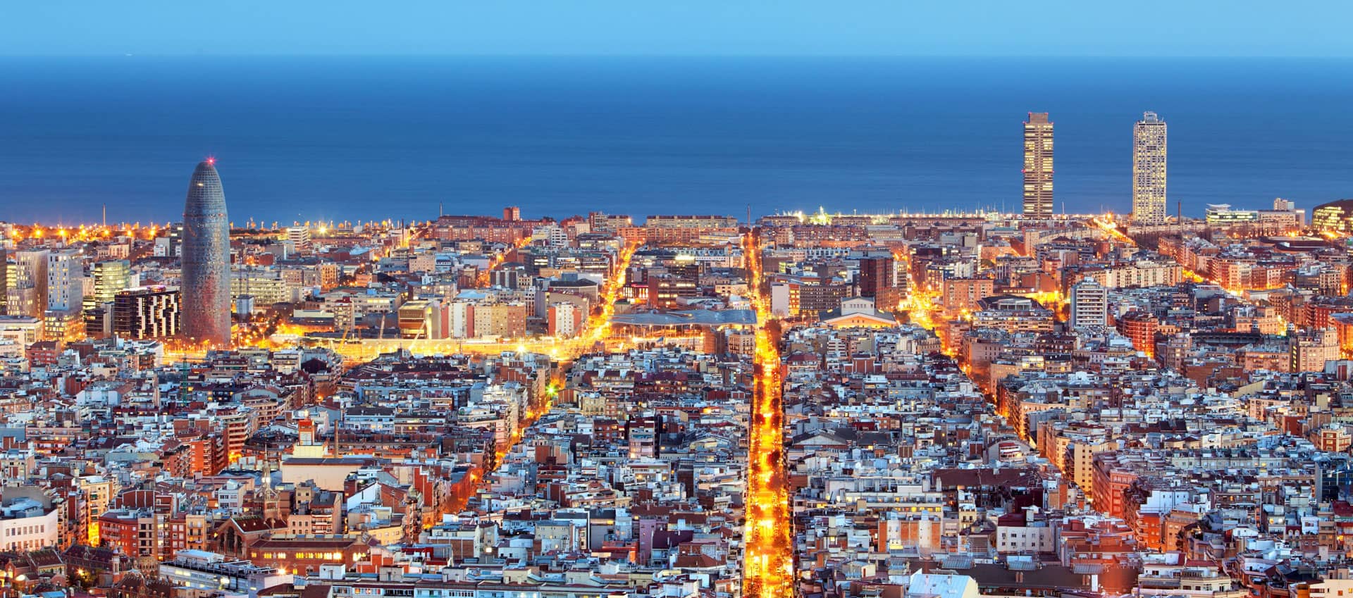 slide <span>Alberguinn</span> El alojamiento perfecto para descubrir Barcelona de forma fácil y cómoda